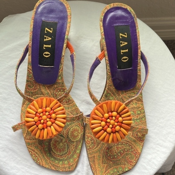 Zalo: Yellow/Orange heeled, paisley sandals- sunburst on top of sandals- 6 - Picture 9 of 16